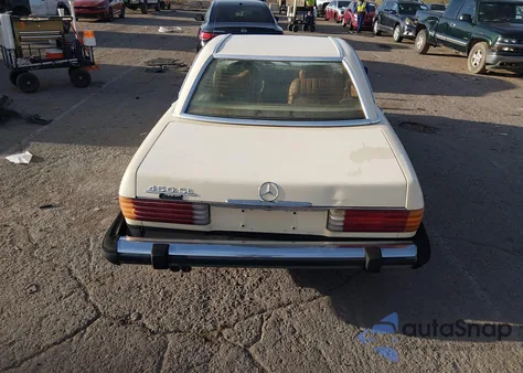 1974 Mercedes-Benz 450Sl z USA, uszkodzony, nr VIN 10704412019588